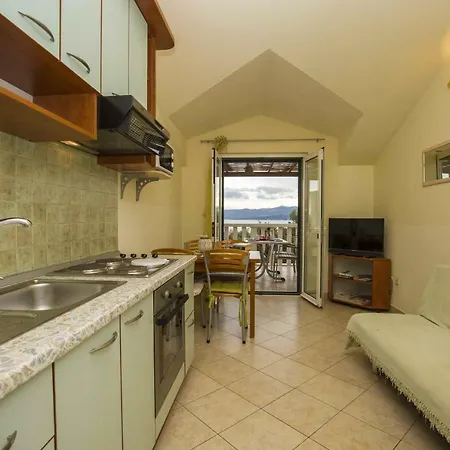 Apartmani Sani Bol Exterior photo