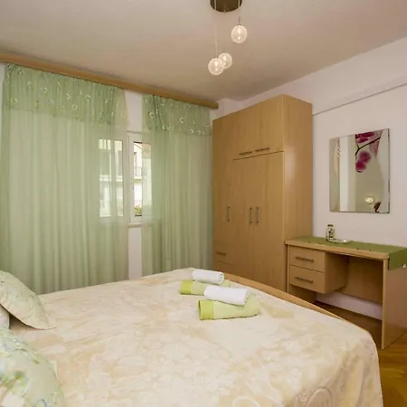 Apartmani Sani Bol Exterior photo