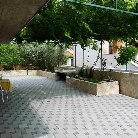 Apartmani Sani Bol Exterior photo