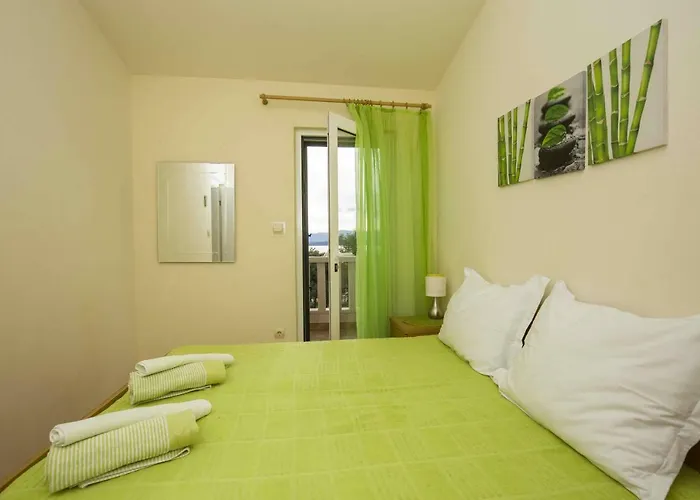 Apartmani Sani Bol