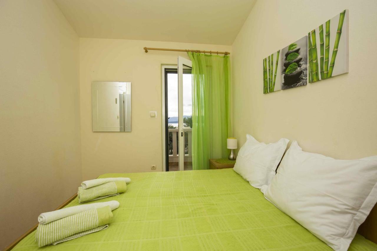 Sani Apartment *