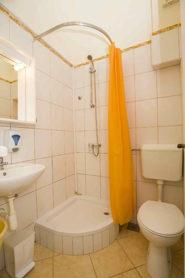 Apartment Sani Bol